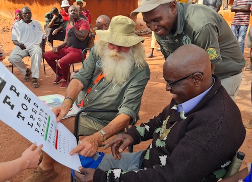 Zimbabwe Matusadona NP Kingsley gives Chief Mola an eyetest