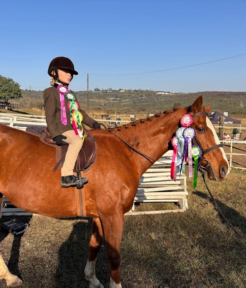 sanesa for howick prep horse rider